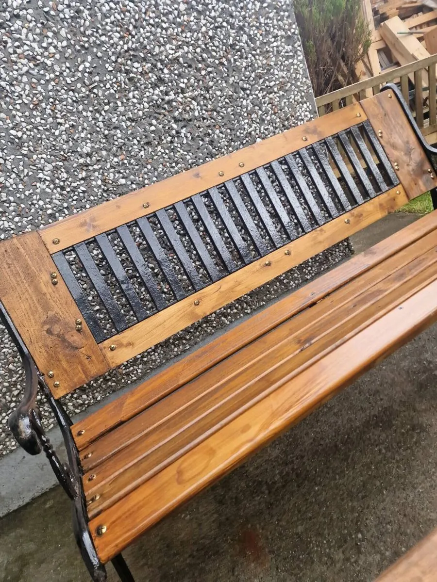 Cast iron garden bench - Image 1