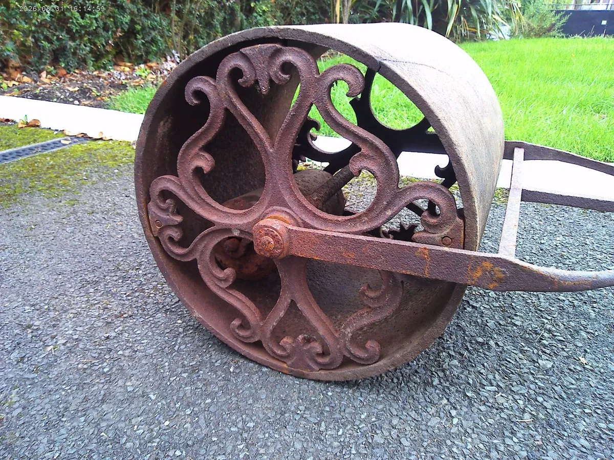Garden Roller (for repair) - Image 2