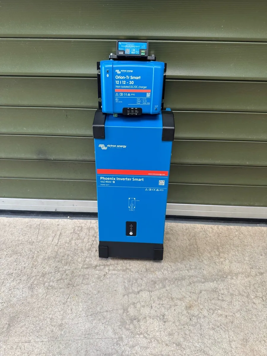 Vicron Phoenix Smart Inverter (Brand New) - Image 1