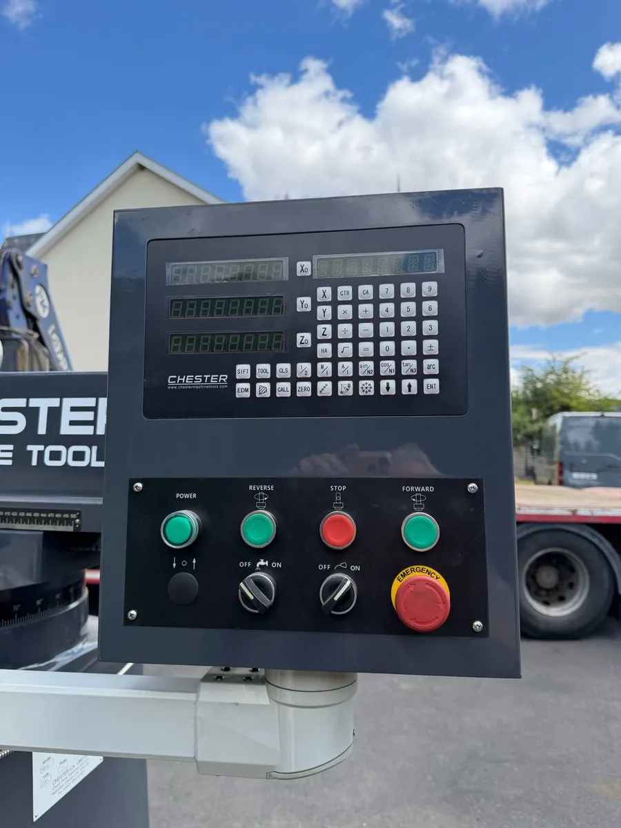 New Chester milling machine - Image 1