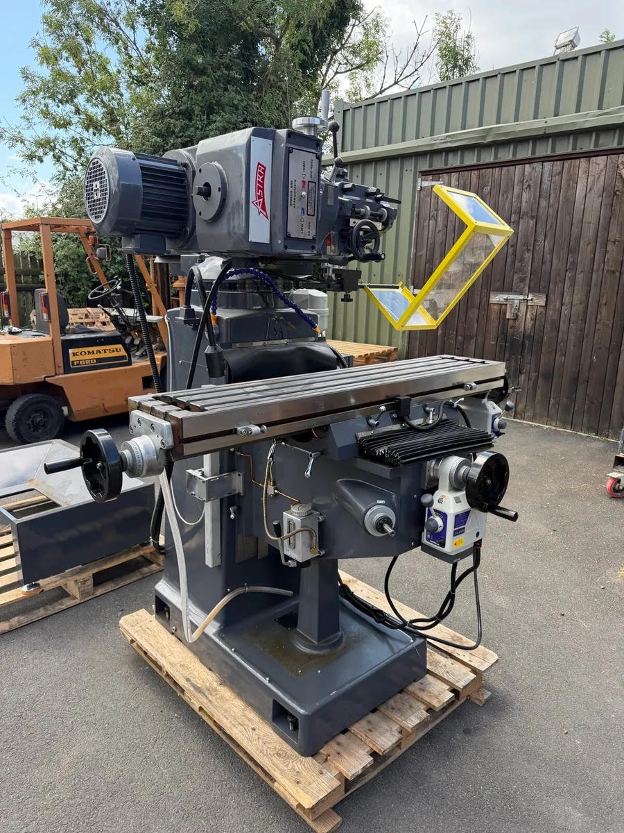 New Chester milling machine - Image 1
