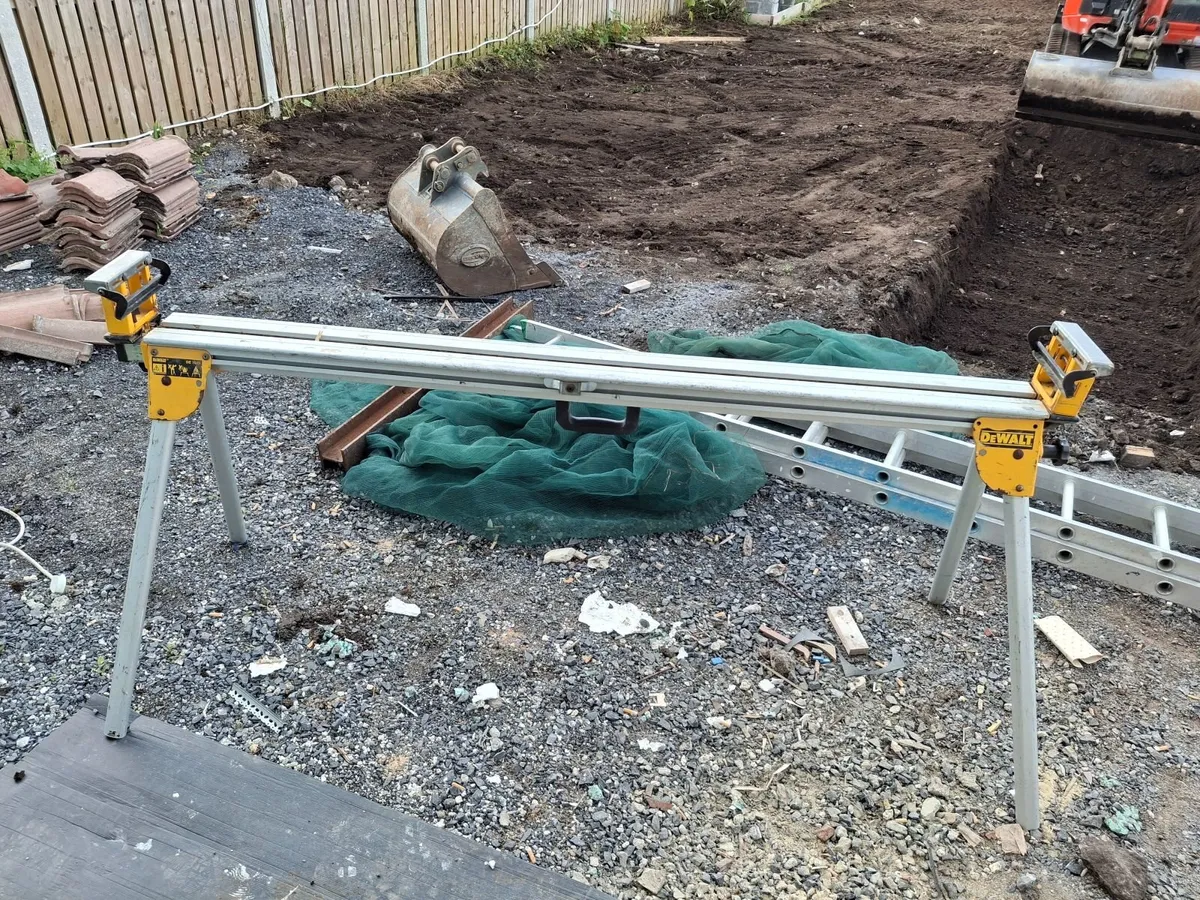 dewalt mitresaw and stand - Image 2
