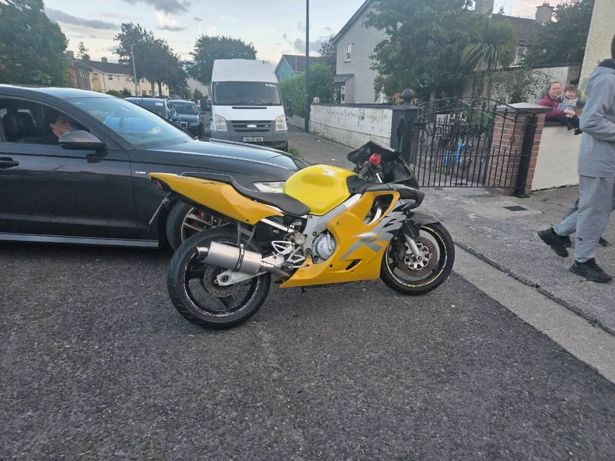 Cbr 600 - Image 2