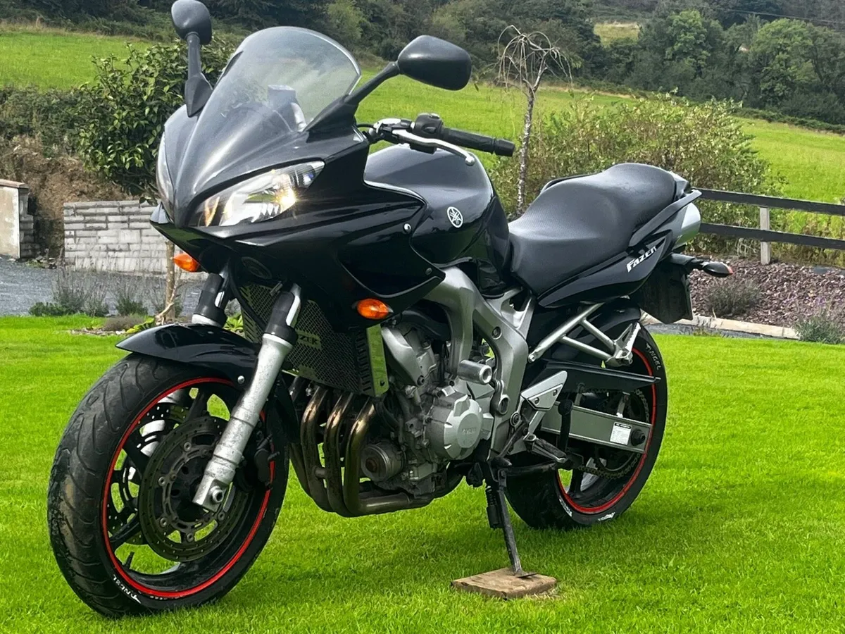 2007 Yamaha fazer 700 cc( twin exhaust) - Image 4