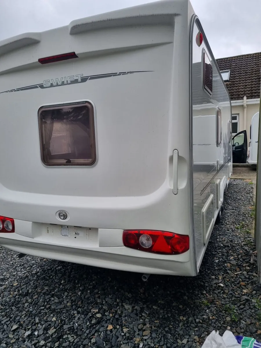 Caravan - Image 4