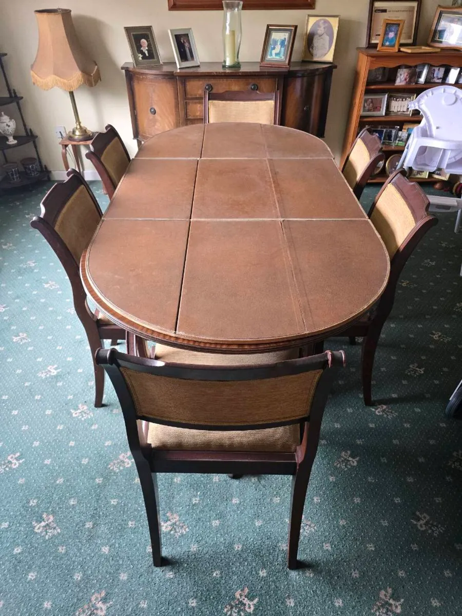 Regency extendable table - Image 2