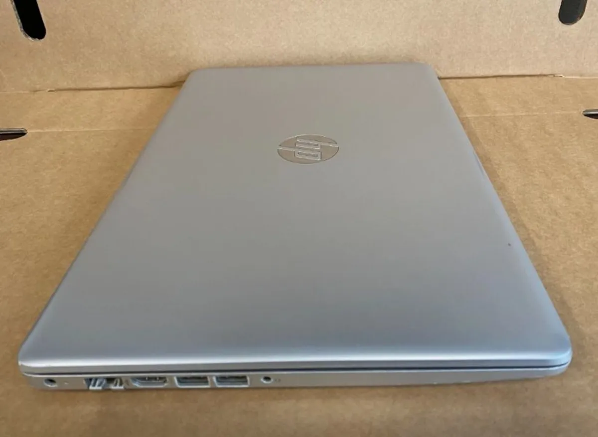 HP 15G DR0006TX 15.6" i5 16GB 512GB SSD NVidia 2GB - Image 4
