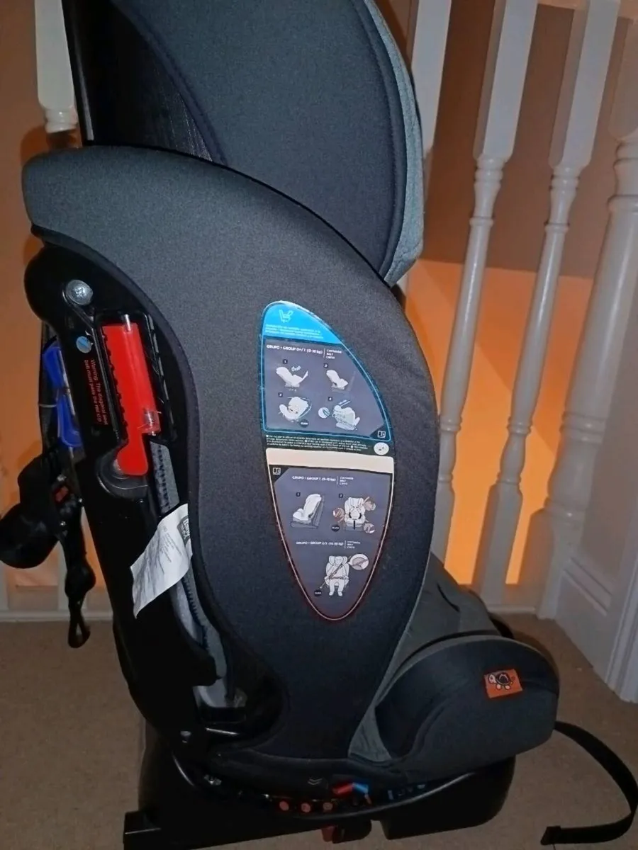 Car seat - Image 2