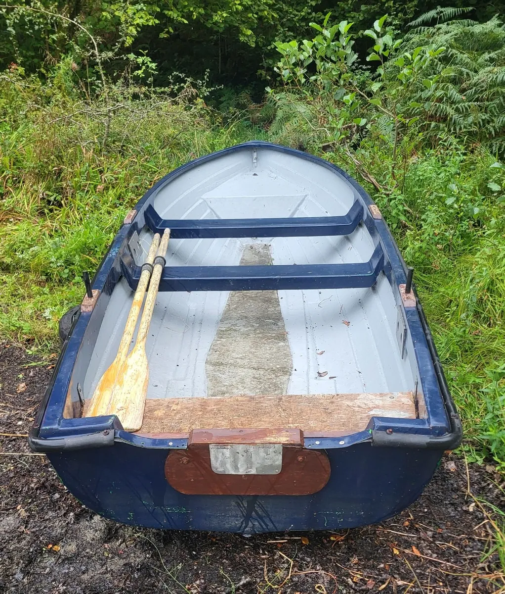 Boat & Engine - Image 4