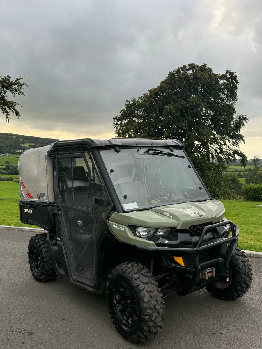 2019 Can am Traxter HD8 - Image 2