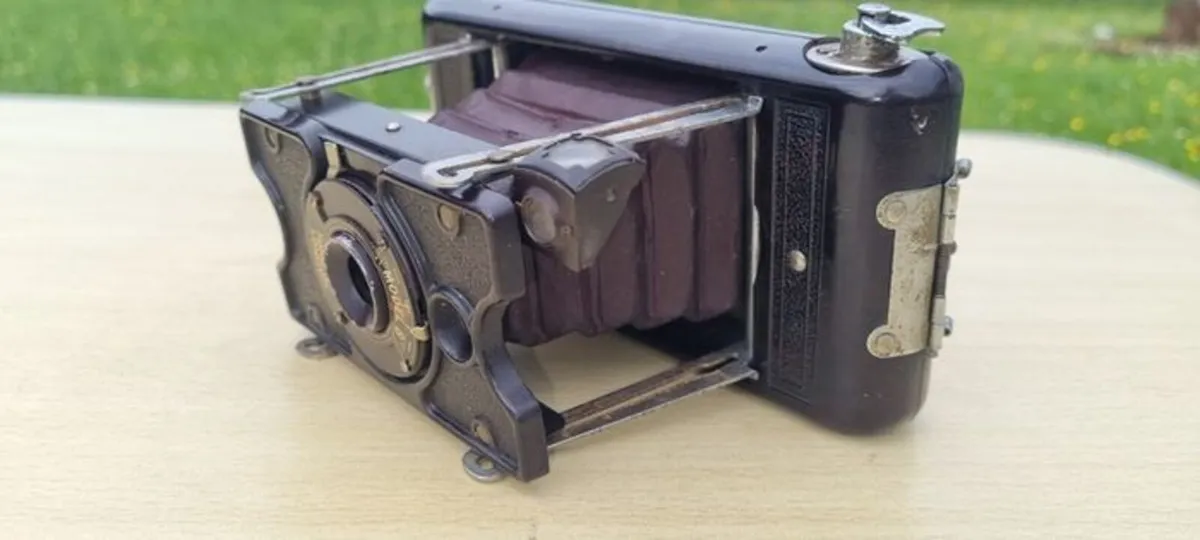 Soho Model B Strut Folding Camera - Image 4