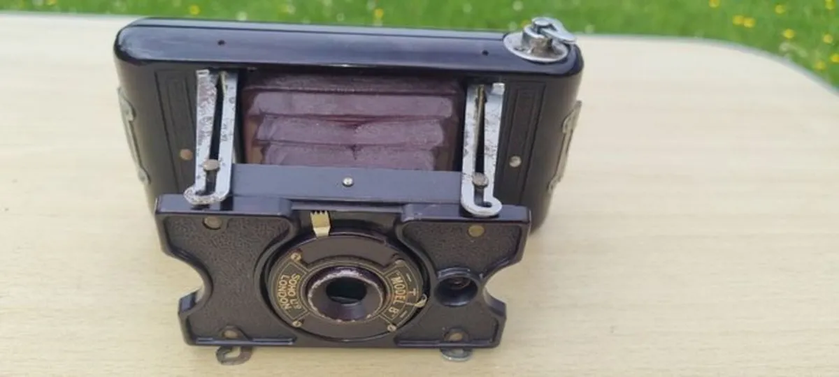 Soho Model B Strut Folding Camera - Image 2