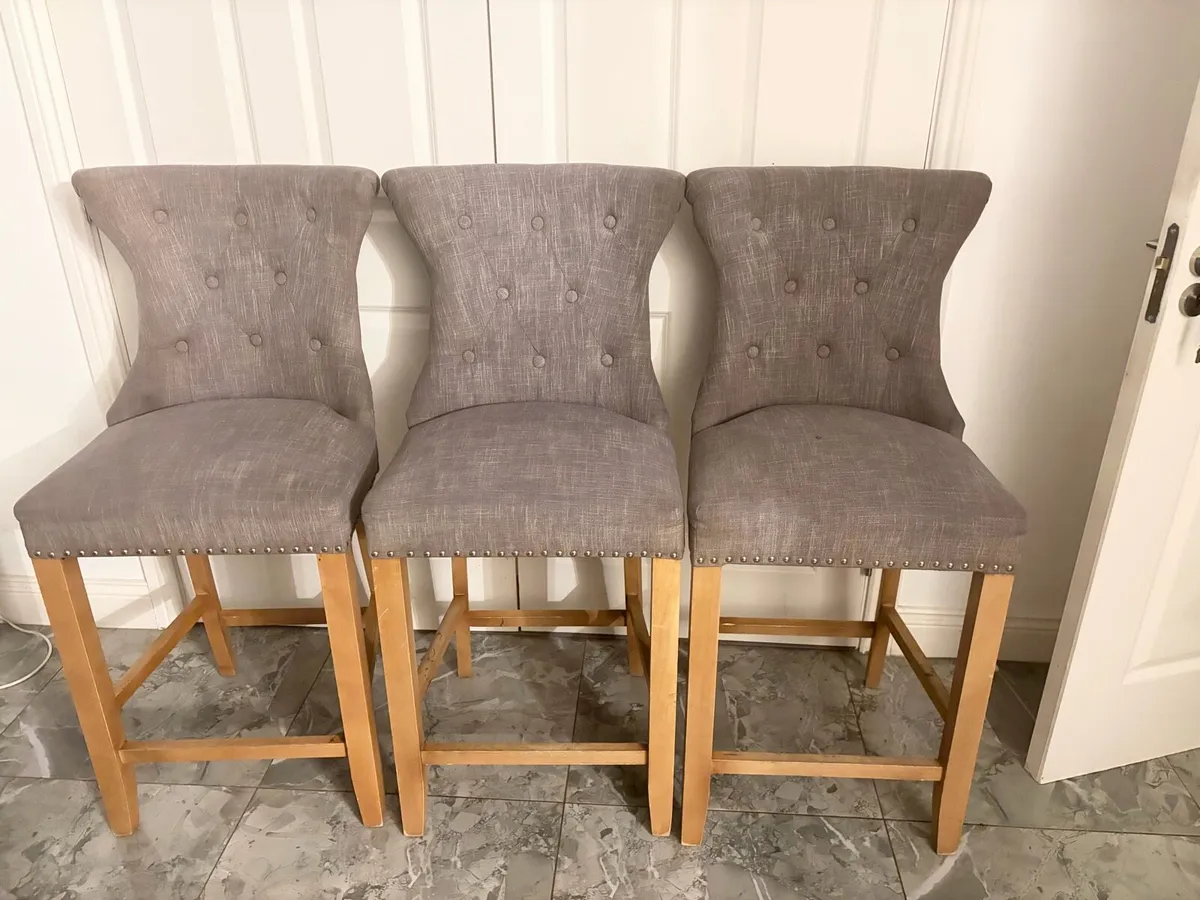 Bar stools - Image 1