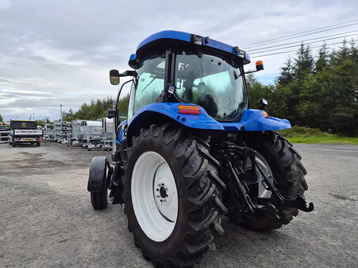 2004 New Holland TS100A - Image 4