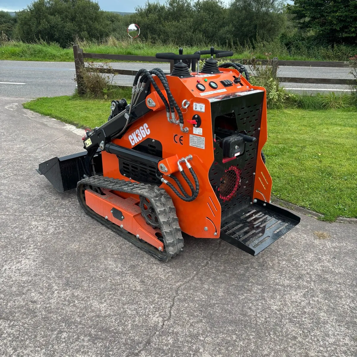 Pedestrian Skidsteer - Image 1