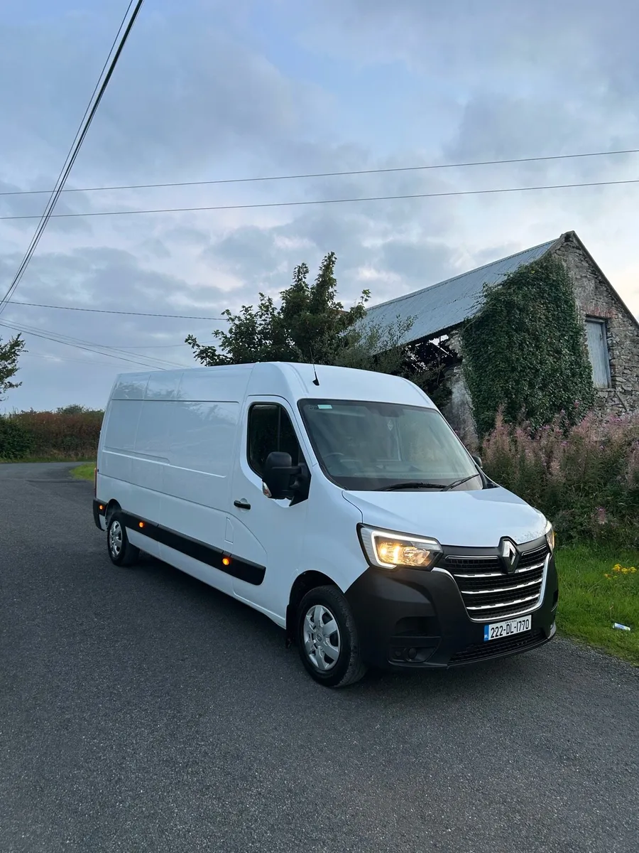 2022 Renault master - Image 2
