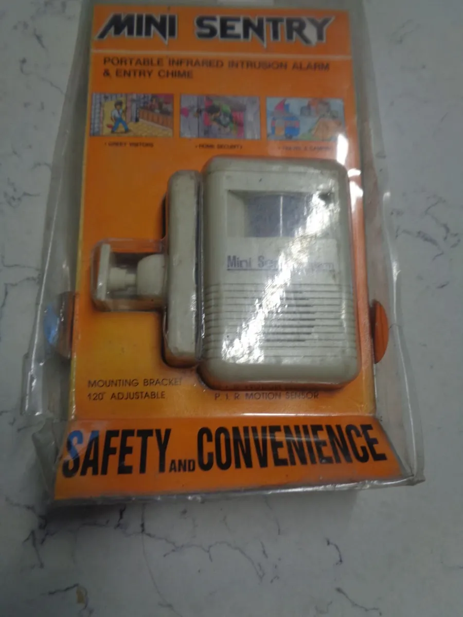 Portable Infrared Intrusion Alarm & Entry Chime - Image 2