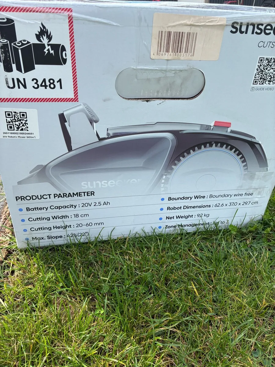 Robotic lawnmower - Image 3