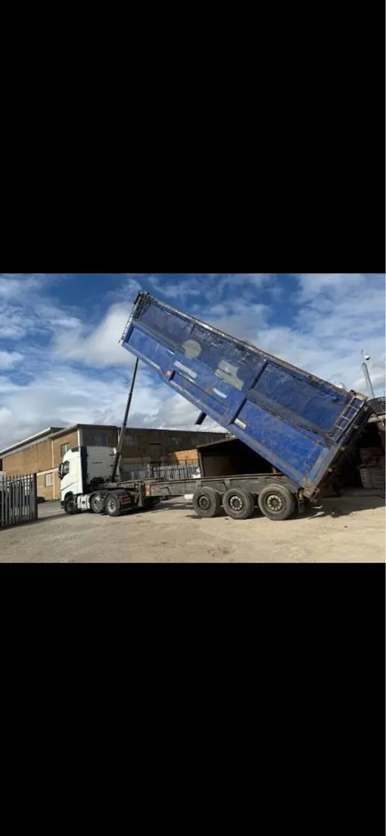 Artic bulk trailer