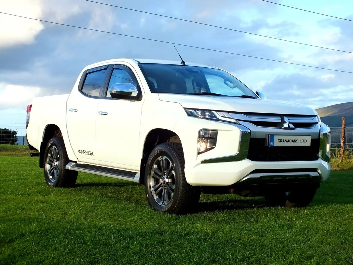 2020 Mitsubishi L200 Warrior Auto - Image 3