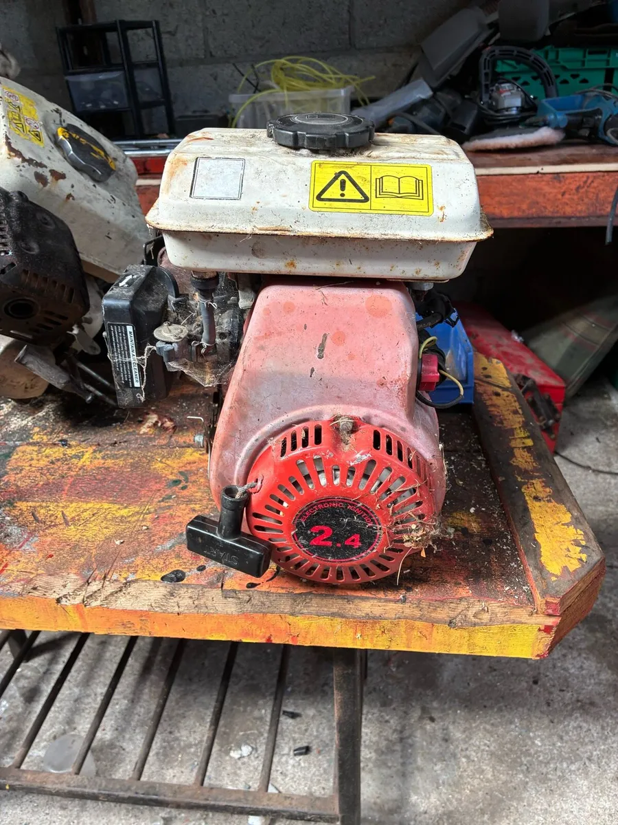 Cement mixer engine - Image 1