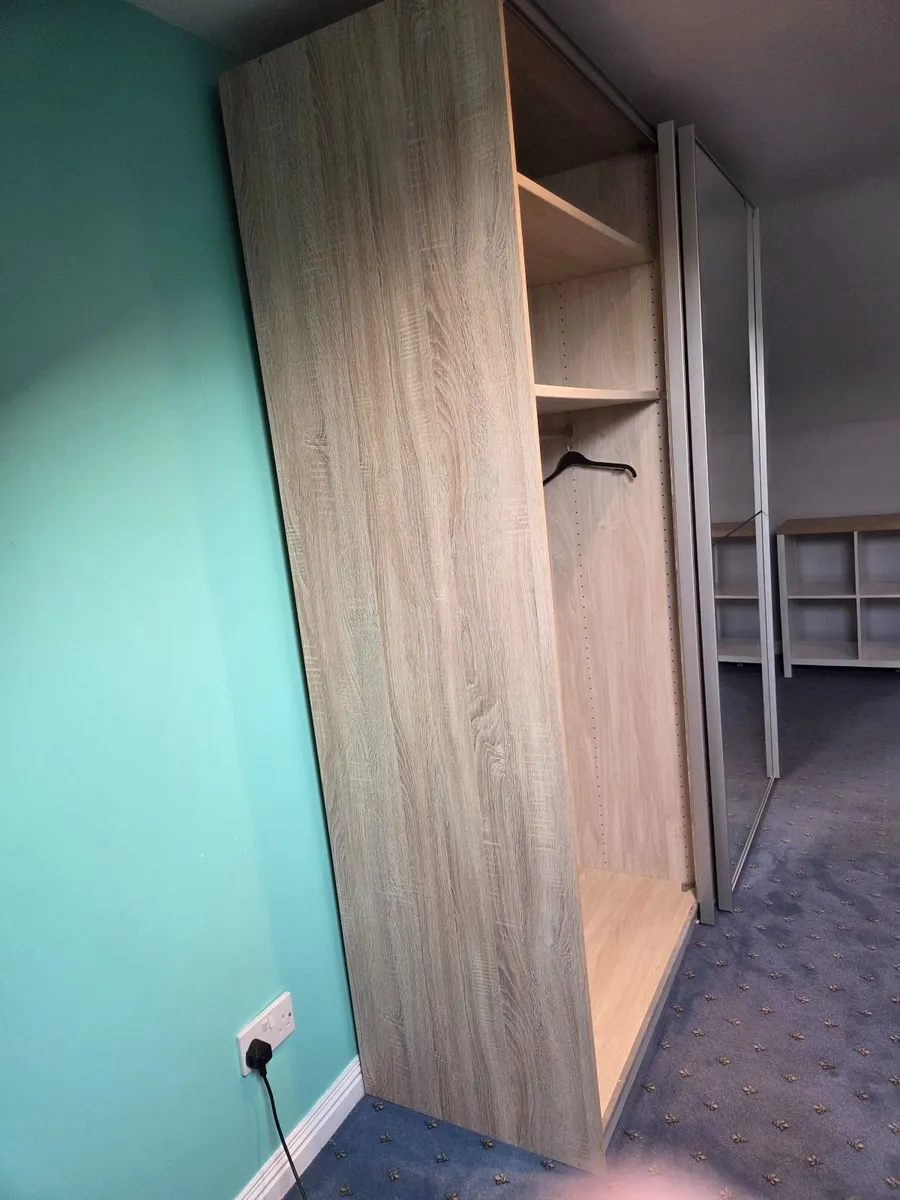 2m Wide Light Oak Effect Sliderobe - Image 4