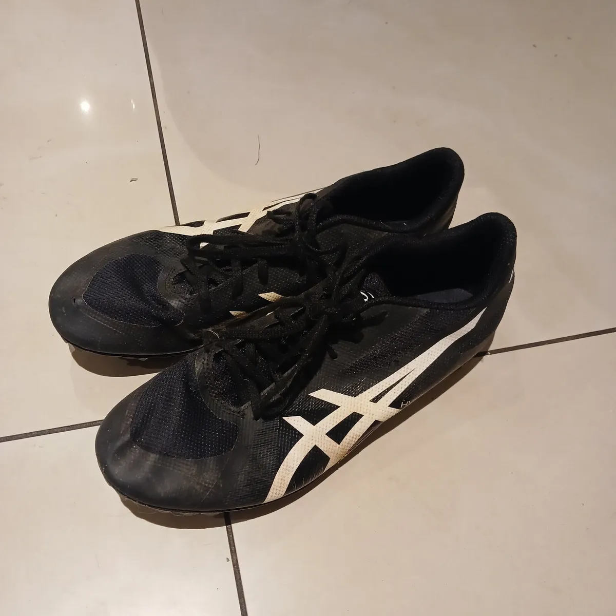 Track running shoes