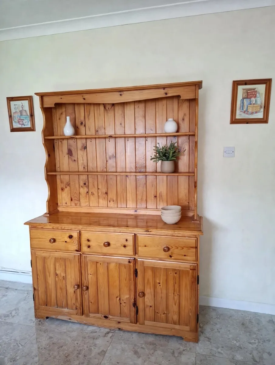 Solid Pine Welsh Dresser / Kitchen Hutch — 3 Drawe - Image 2