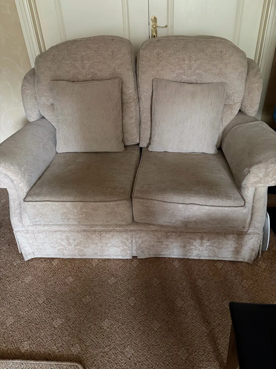 3 piece suite ( 2 x 2 seater + 1 armchair ) - Image 2