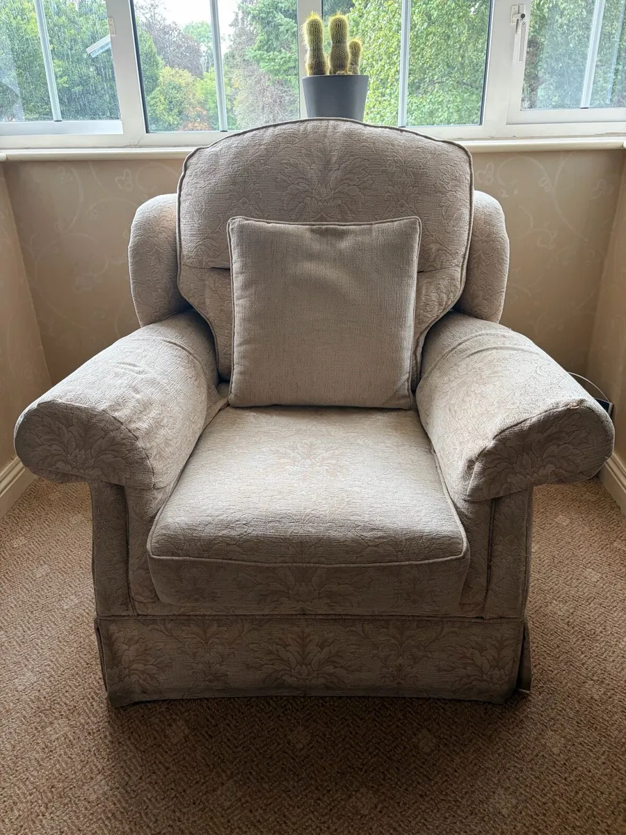 3 piece suite ( 2 x 2 seater + 1 armchair ) - Image 3