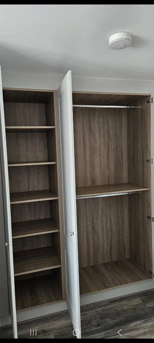 Cabinet - Image 3