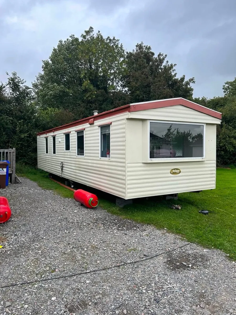 36x10 Mobile Home - Image 1