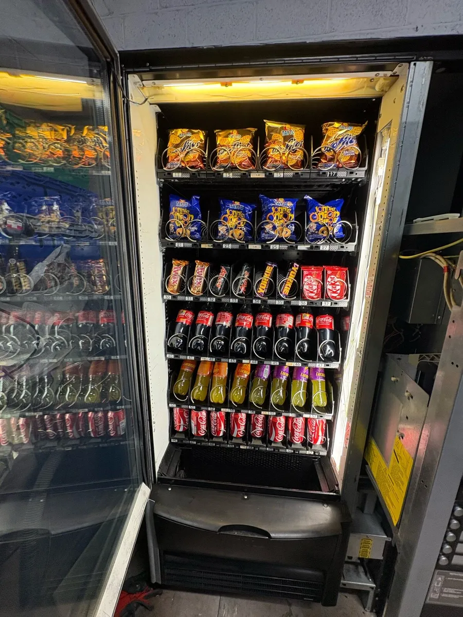 Vending machine ready to go - Image 3