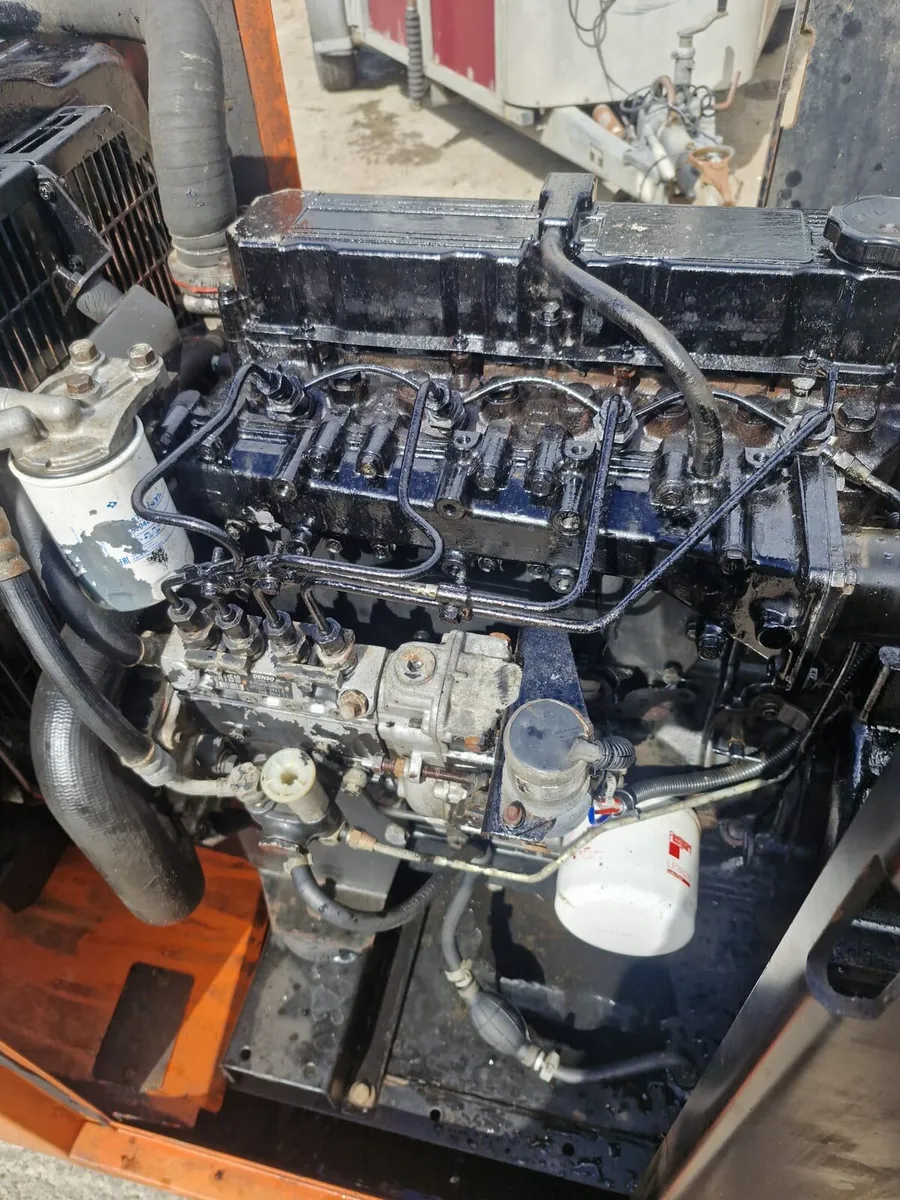 Mitsubishi engine - Image 1
