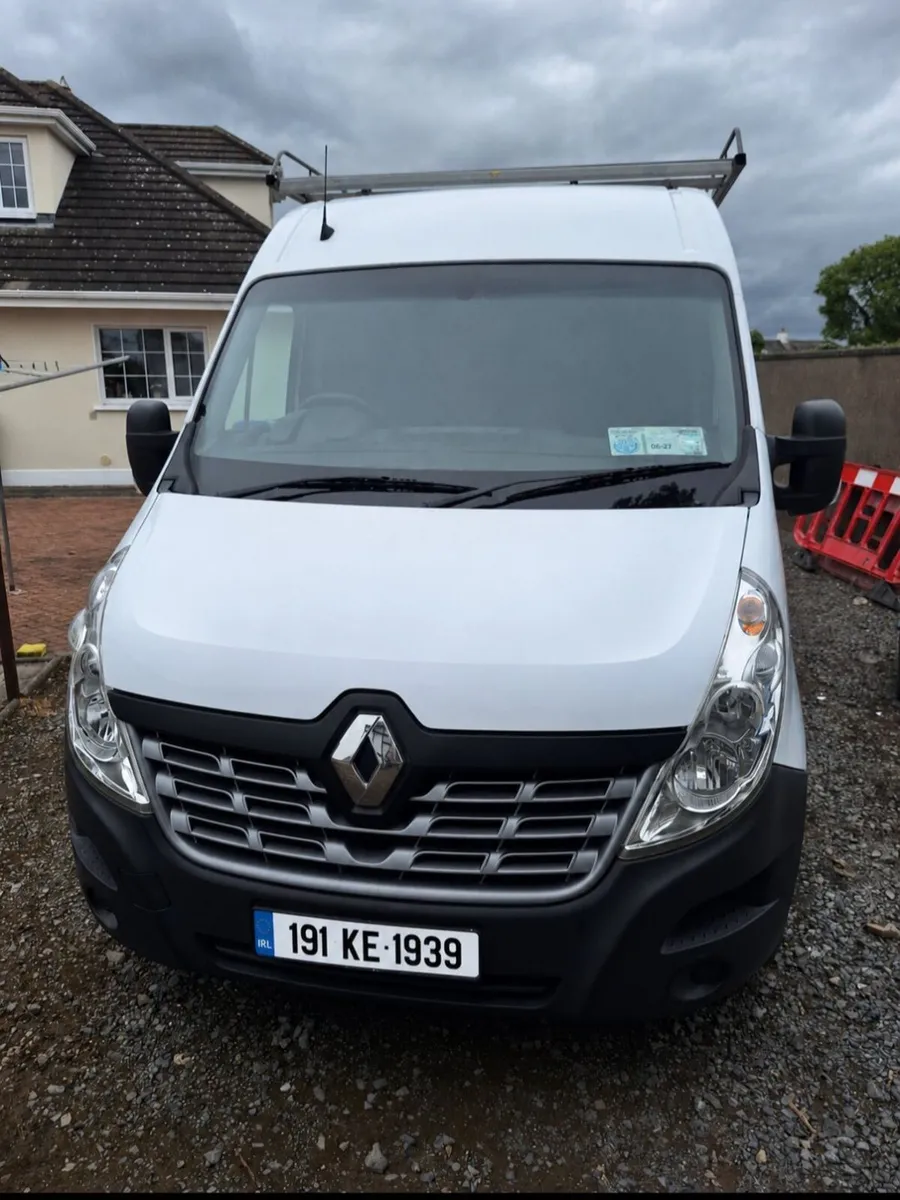 Renault Master 2019 Excellent condition - Image 3