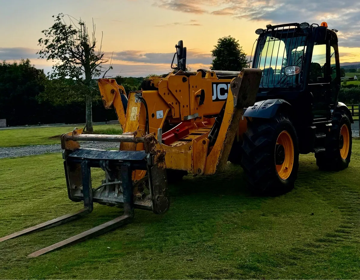 2019 JCB 540-180 - Image 3