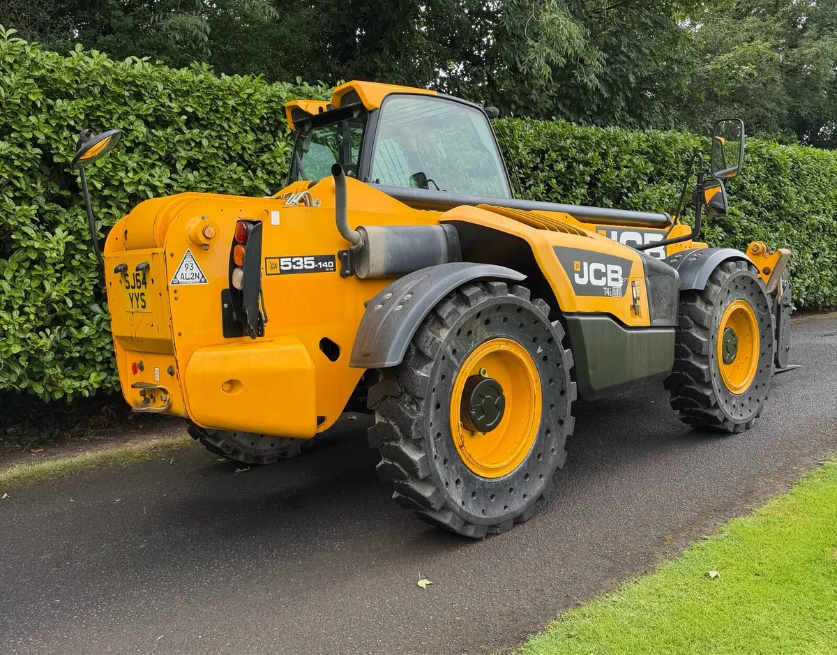 2015 JCB 540-140 - Image 2