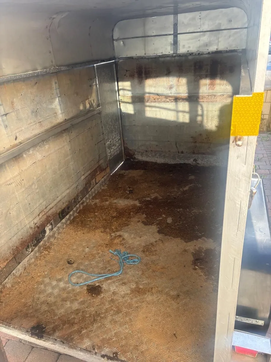 Cattle trailer - Image 2