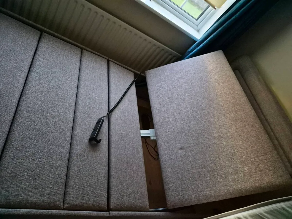 Fully adjustable small double electric bed - Image 2