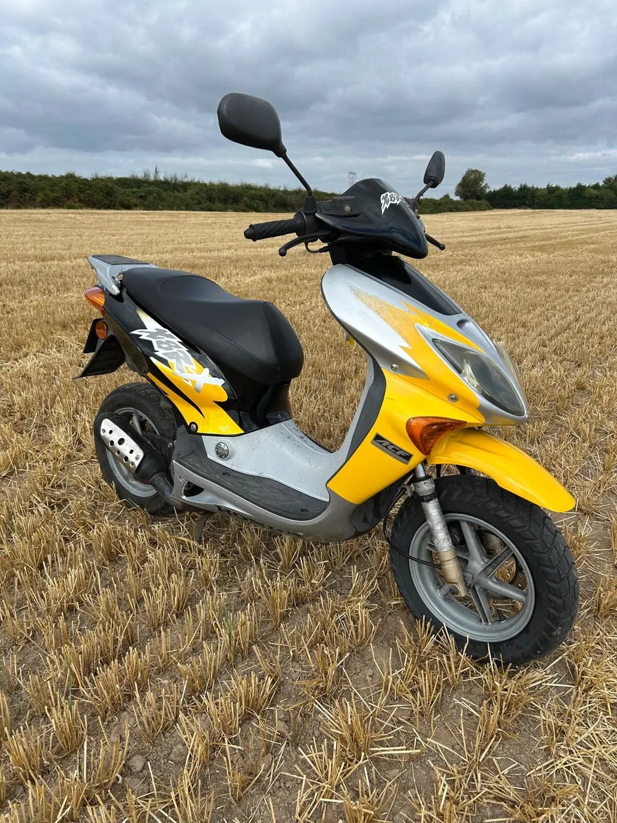 Honda X8R-X  50cc - Image 1