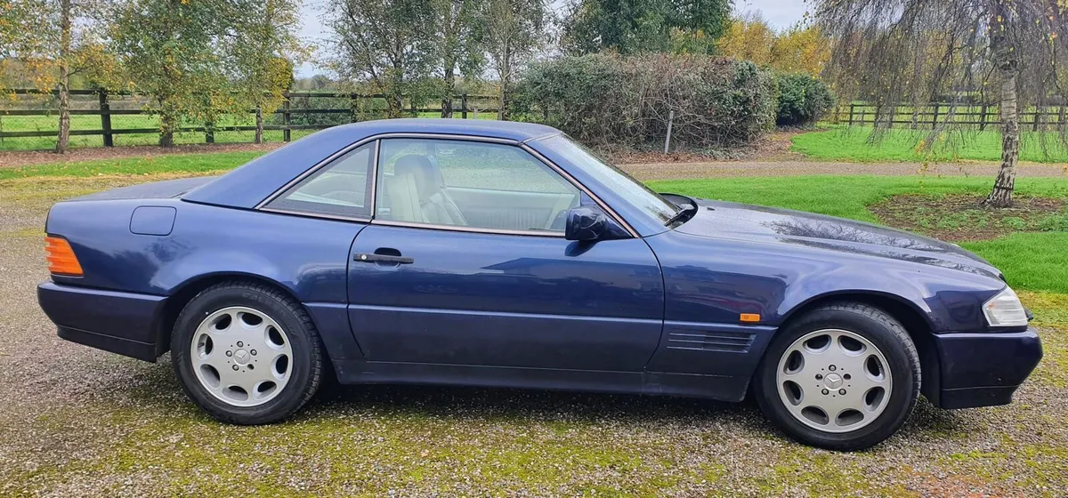 1995 Mercedes 320 SL Hard & Soft top convertible - Image 2