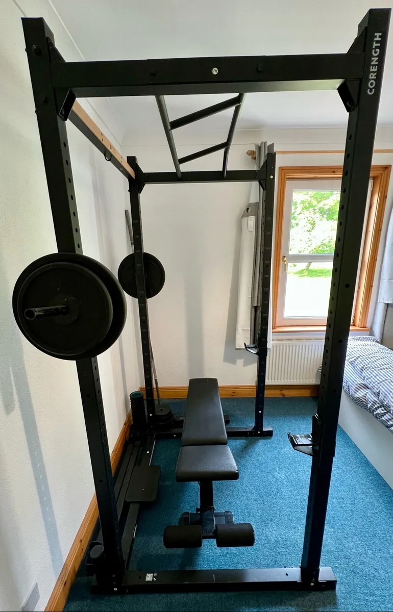 Weighltifitng tower incl. bar, weight and bench - Image 2