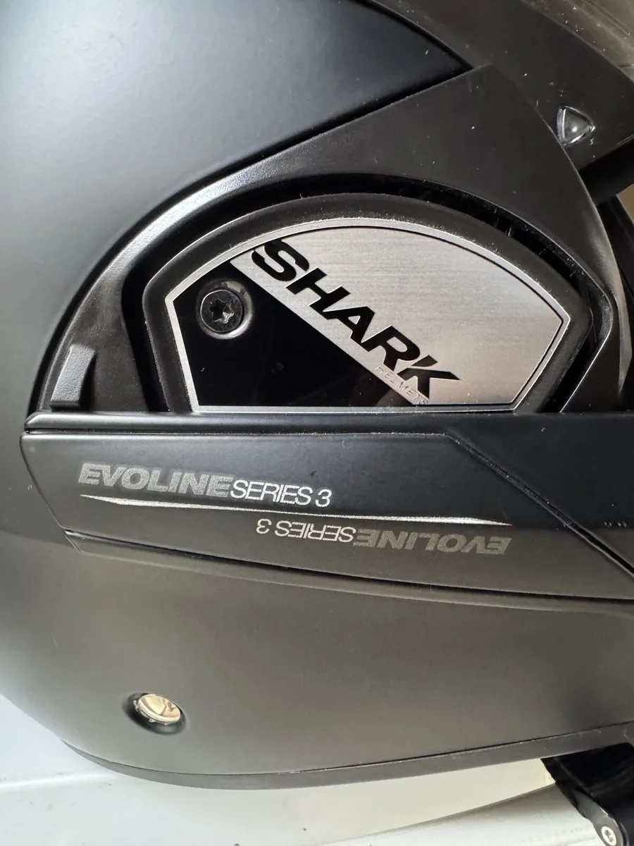 Motorcycle Helmet - Image 1