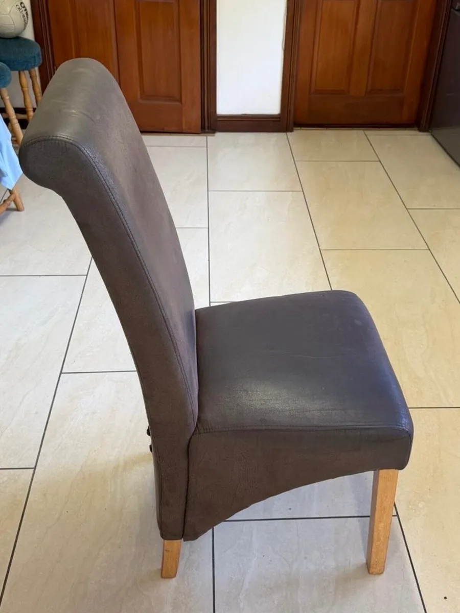 Dining chairs x 6 - Image 1