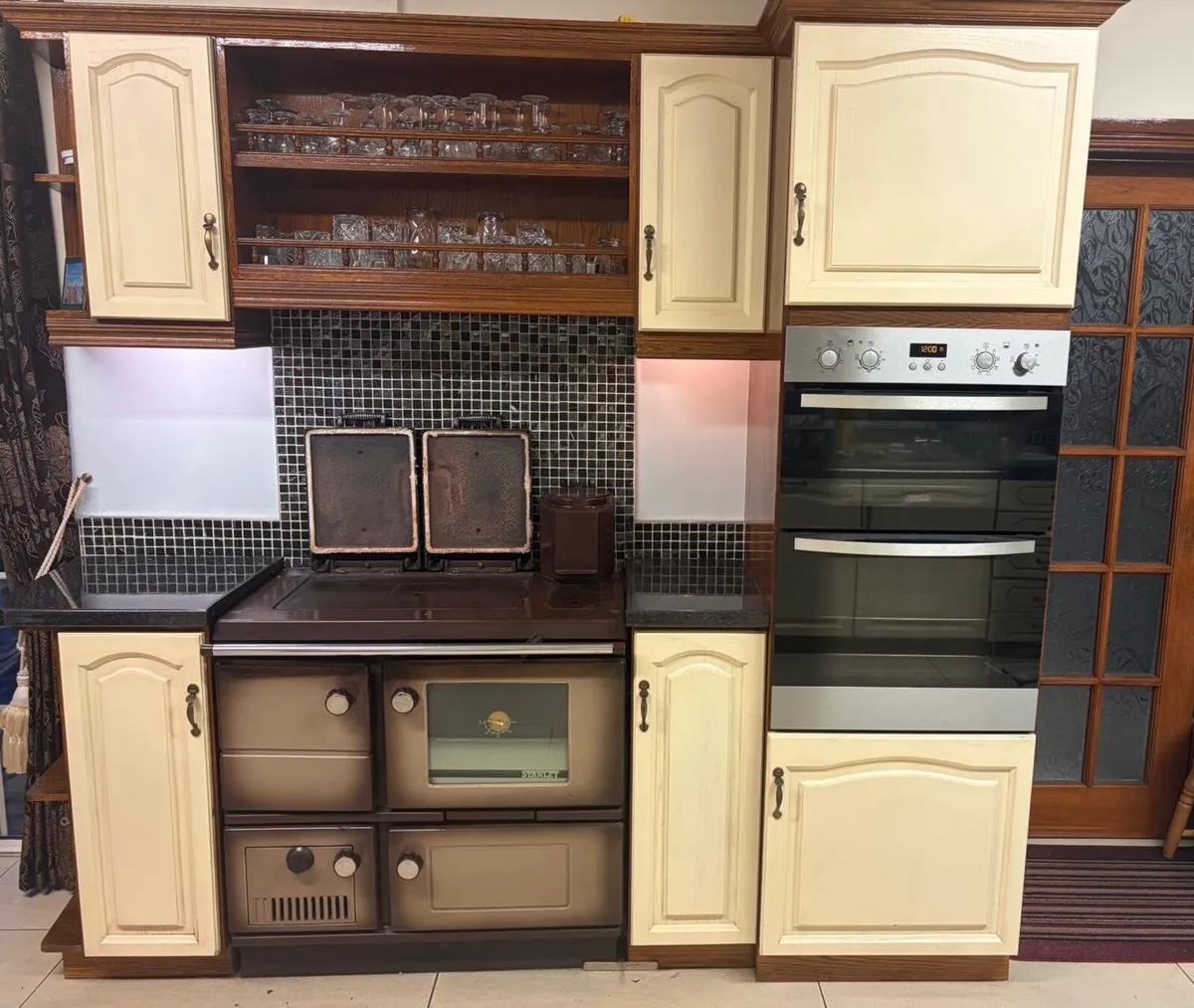 Solid Oak Kitchen - Image 3