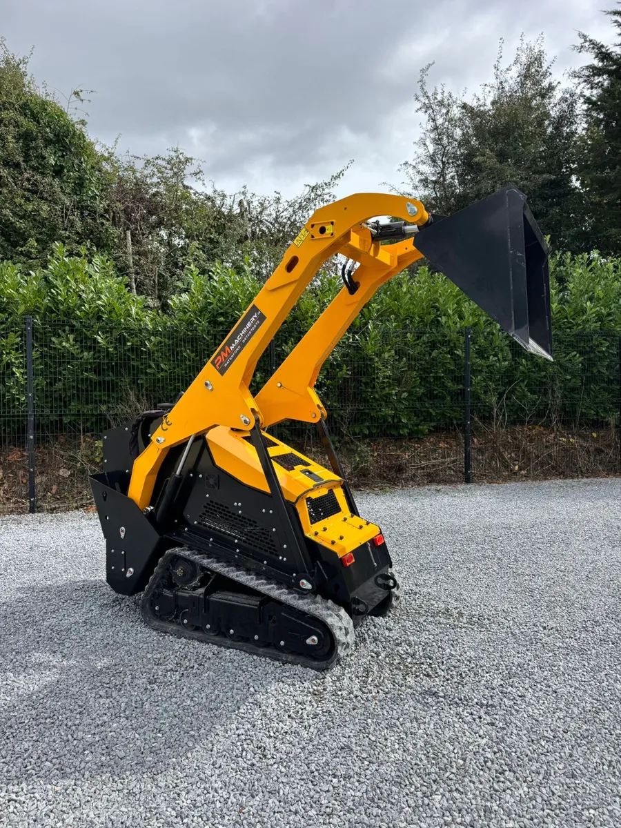 Mini Tracked Skid Steer – New / Unused - Image 3