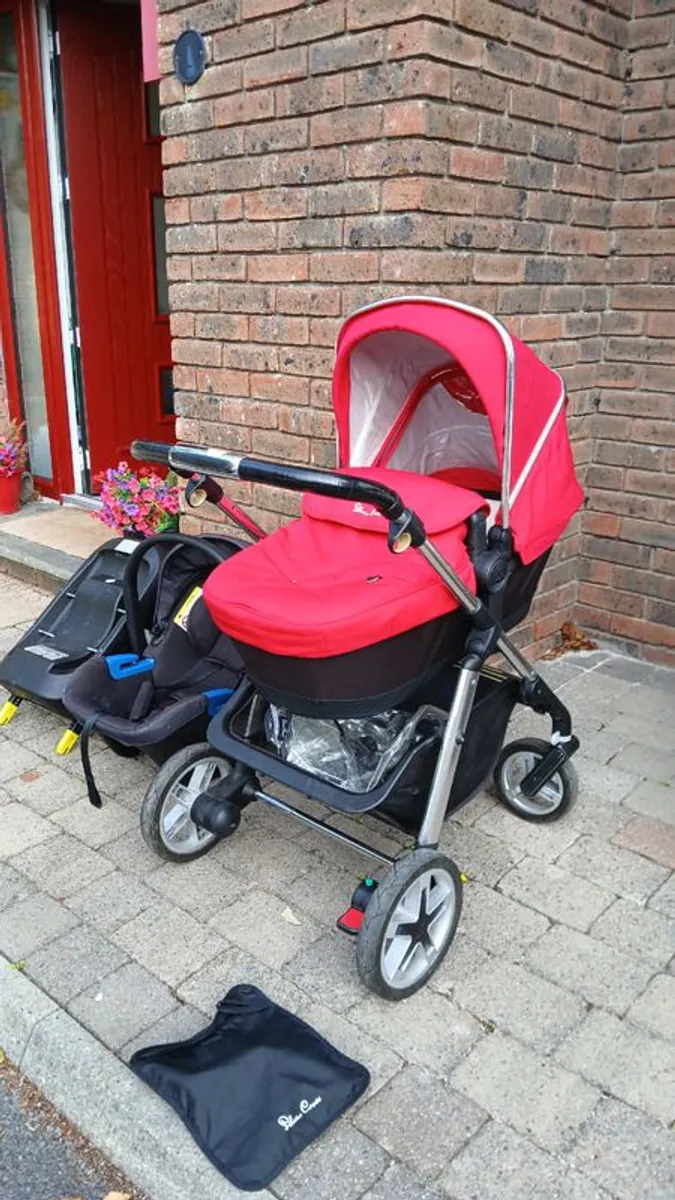Baby Travel System - Image 1
