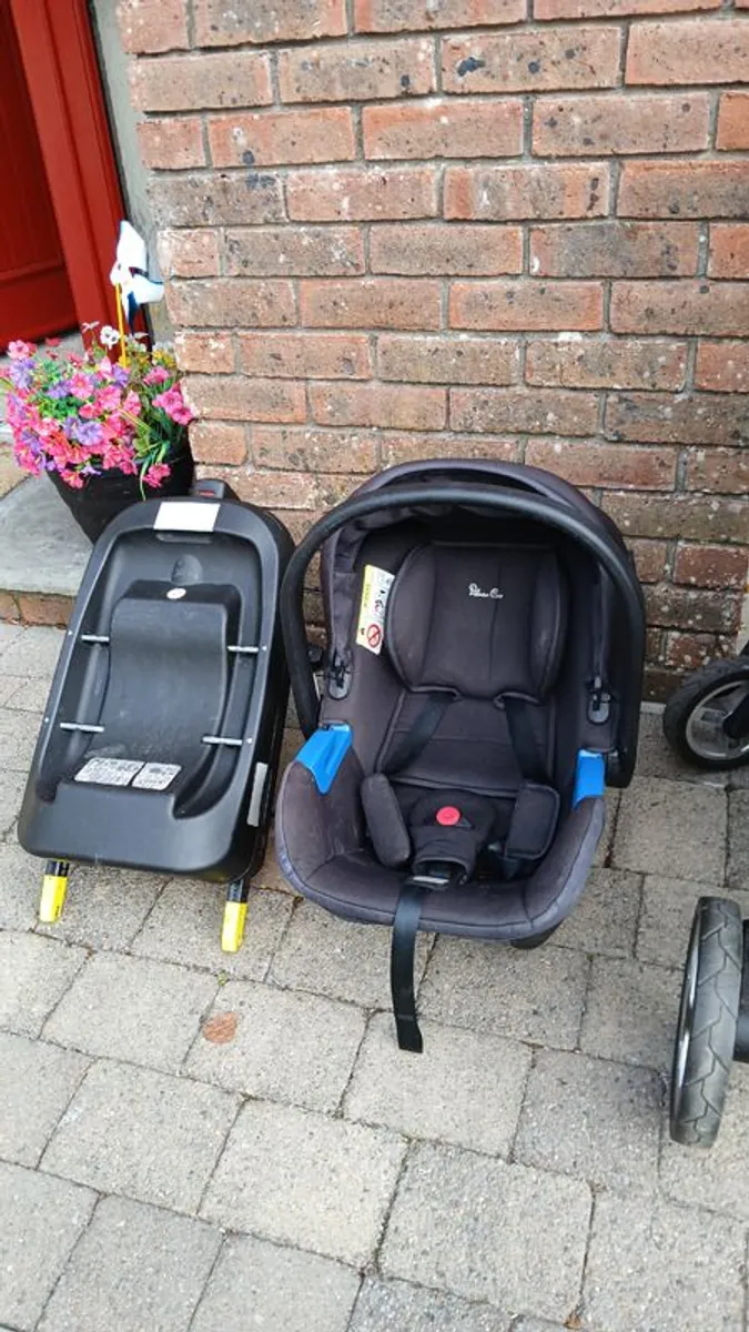 Baby Travel System - Image 2