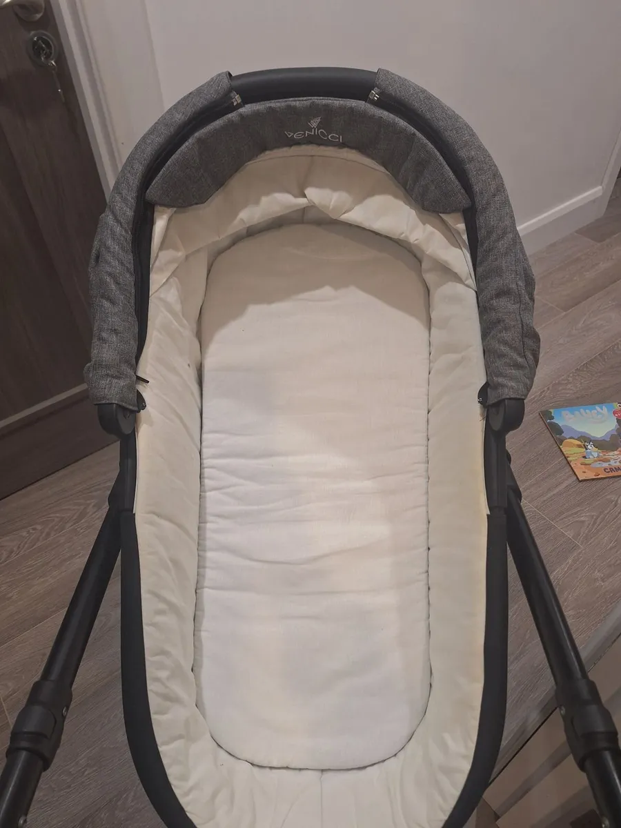 3in1 venicci buggy set - Image 3