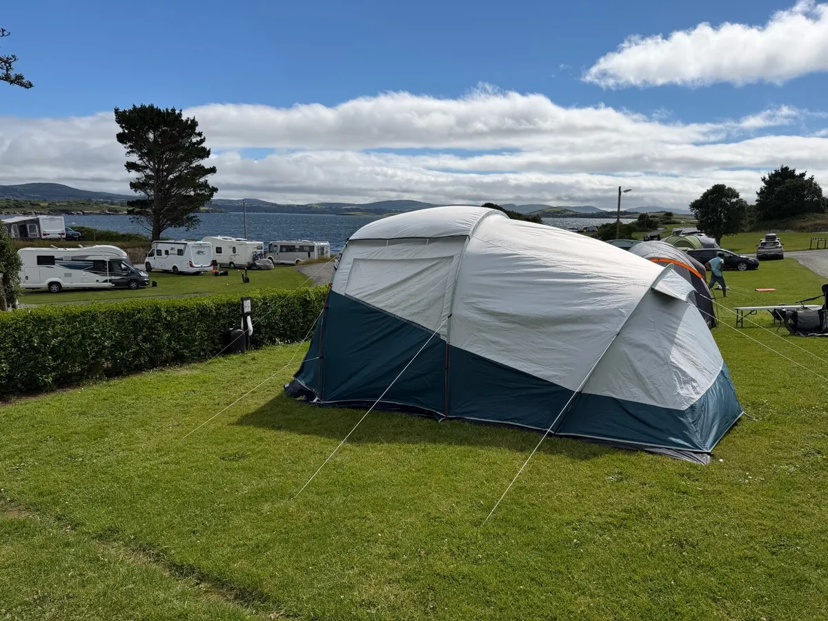 4 person tent(blackout bedroom) - Image 3